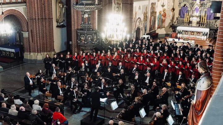 Antonín Dvořák „Stabat Mater” – Resonans con tutti i Filharmonia Zabrzańska