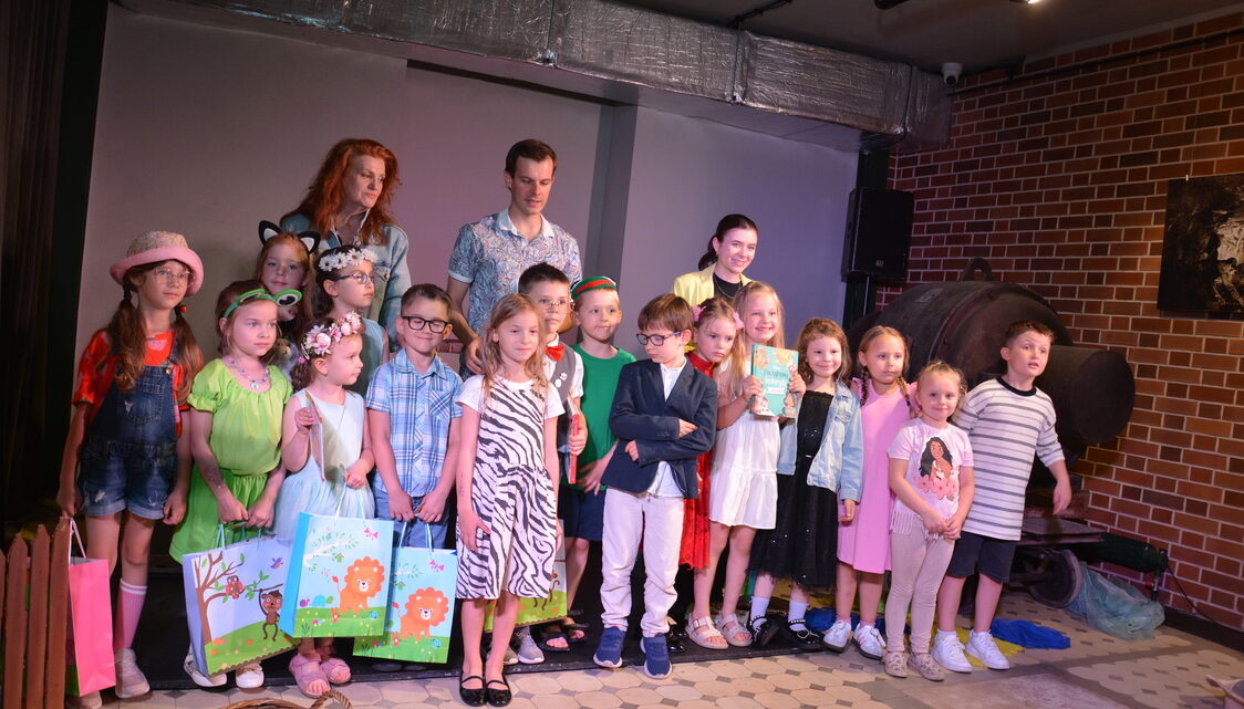 Na czworakach jeszcze nie, ale z wierszem na ustach – tak!