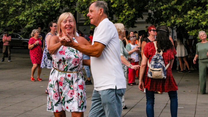 Potańcówki na placu Teatralnym
